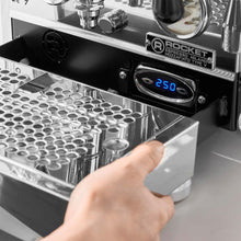 Cargar imagen en el visor de la galería, Cafetera Espresso Rocket Mozzafiato V
